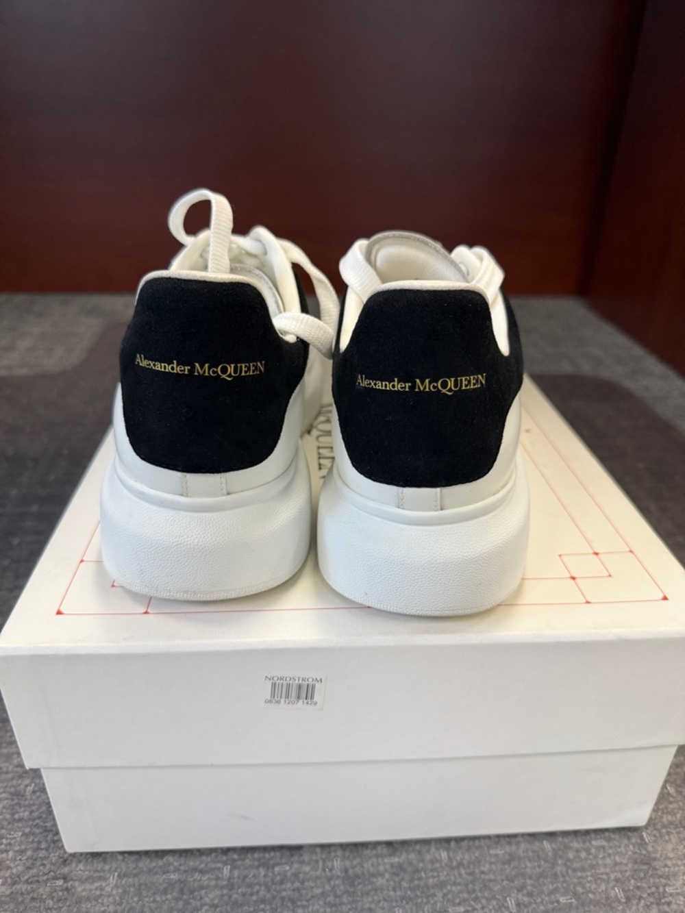 Alexander McQueen Platform Sneakers with Black Suede Geel - Picture 3 of 10